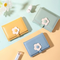 New Korean-style fashion and simple short tri-fold wallet for women Trendy PU wallet with multiple card slots and cute floral designs.