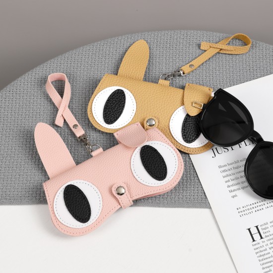 Ins, cute, cartoon-themed glasses case, portable for men. Women's sunglasses storage bag, protective case, glasses bag charm